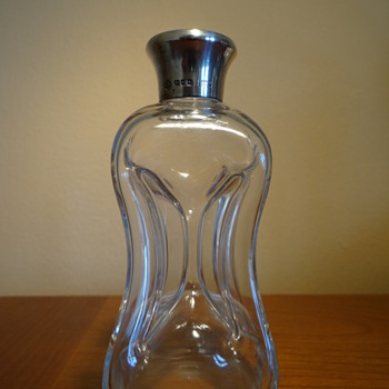ASPREY & CO. LTD 1963 HALLMARKED STERLING SILVER NECK PINCH BOTTLE MADE IN ENGLAND