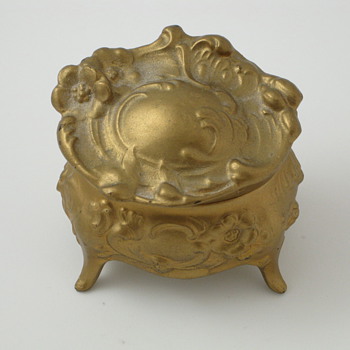 romantic metal ring box