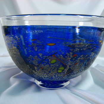 Kosta Boda Bowl-Bertil Vallien - Art Glass