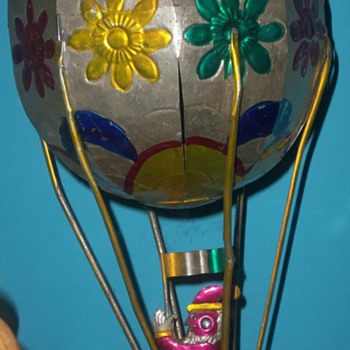 TINWORK SANTA HOT AIR BALLOON MEXICO folk ART - Christmas