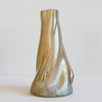 Lötz Candia Papillon , ca. 1899 - Art Glass