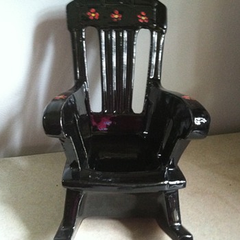 McCoy Rocking Chair Planter - 1954 - Art Pottery