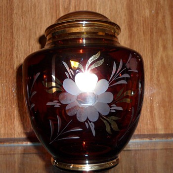 PROBABLE VINTAGE EGERMANN VASE (possibly maybe?) - Art Glass
