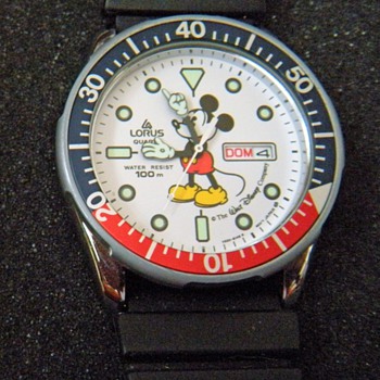 1987 Lorus Mickey Divers Watch