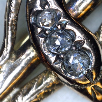 14k yellow Gold Snake brooch with three Rose Cut Diamonds - Fine Jewelry