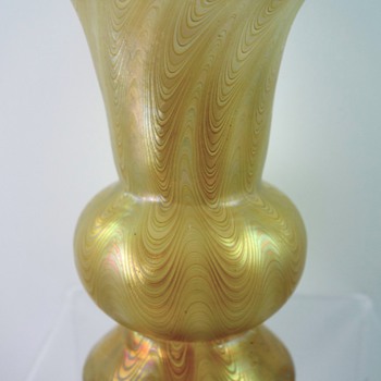 Loetz Thea Phänomen Genre 6893 vase, PN I-7574, ca. 1898 - Art Glass