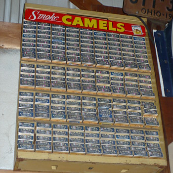 winston cigarette display  - Tobacciana