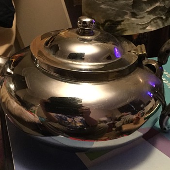Robur Teapot. - Kitchen