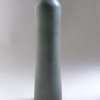 Heinz H. Engler vase - Pottery