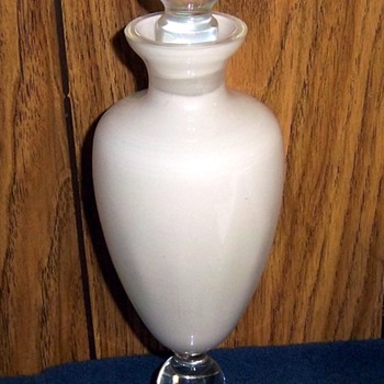 Newly aquired very nice decanter with stopper - Art Glass