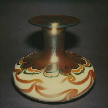 QUEZAL ART GLASS VASE, circa 1906 - Art Glass