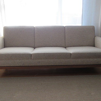Steelcase Sofa - Furniture