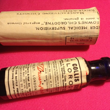 Antique chlorodyne bottle & paper intructions - Victorian Era