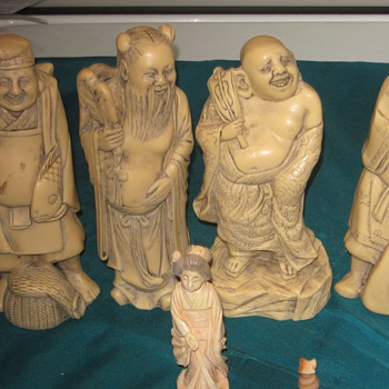 Ivory figures - Asian