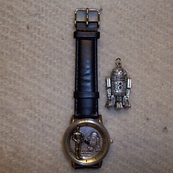 Star Wars Watch By Fossil And Small R-2 D-2 Pendant - Wristwatches