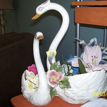 swan planter by bassano italy