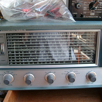 My vintage Analog Lafayette receiver. - Radios