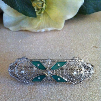 Filigree brooch/pendant combo. - Fine Jewelry