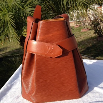 Louis Vuitton Vintage Epi Red Sac d'epaule Sling Bag 