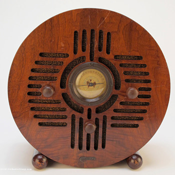 Detrola "Wooden Blue Bird" Art Deco Tube Radio - Radios