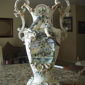 Fabulous old vase mystery