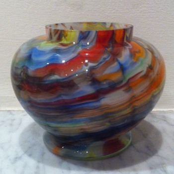 Zigzag / wave urn ??Ruckl - Art Glass