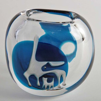 Vicke Lindstrand Vase - Art Glass