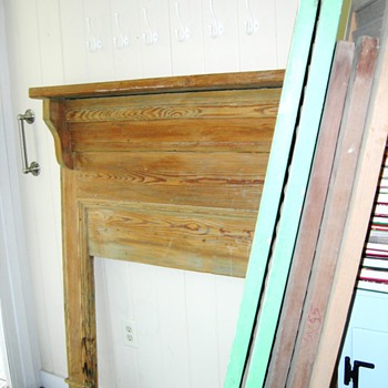 Farmhouse Pine Mantel (mid 1800's) - Furniture
