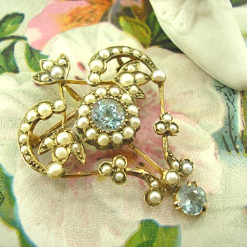 Pretty Edwardian Belle Epoque Lavaliere Pendant