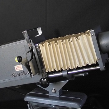 BESELER C-55 KING SLIDE PROJECTOR - Military and Wartime