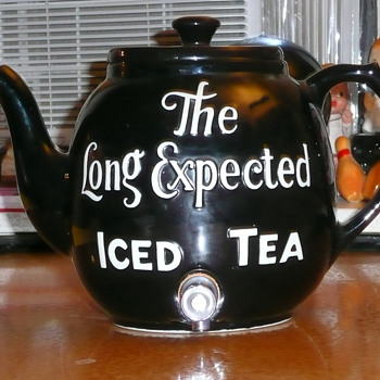 The Long Expected Ice Tea Pot Dispenser Display 
