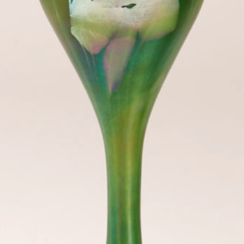 QUEZAL ART GLASS VASE, circa 1905