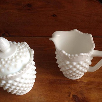milk glass cream and sugar set - Glassware
