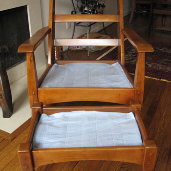 Unknown 1930's American craftsman armchair and ottoman - Furniture