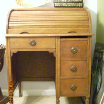 Student Secretary Desk??? - Furniture