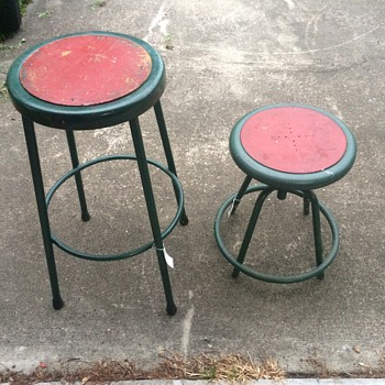 Set of 1950's garage stools - Furniture
