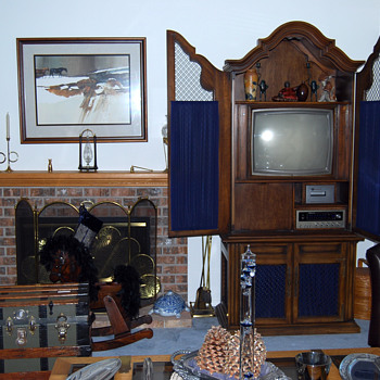 1970s Magnavox TV Player -- It Almost Got Me - Electronics