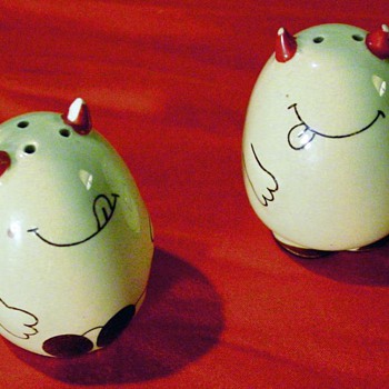 Devil Salt and Pepper shakers - Kitchen