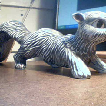 Arnels Squirrel - Art Pottery
