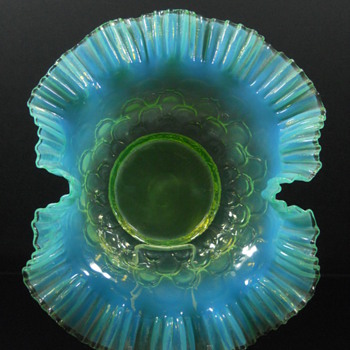 Vaseline and blue fish scale bowl - Art Glass