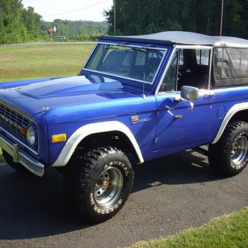 77 Ford Bronco - Classic Cars