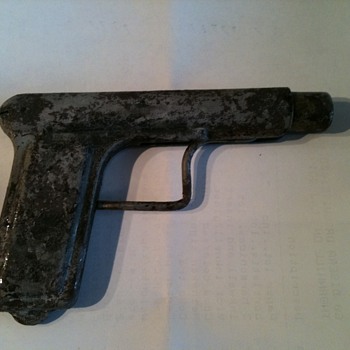 old toy gun