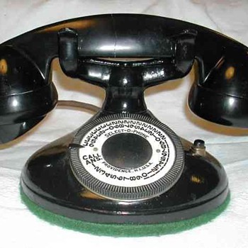 Select-O-Phone Deskset - Telephones