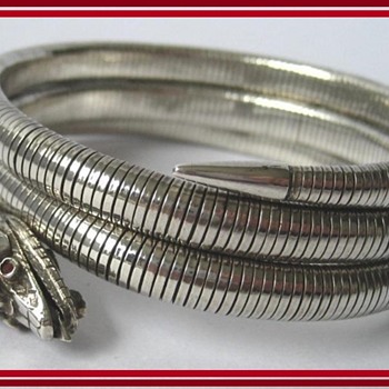 Stunning Art Deco Silver coiled flexible snake serpent bangle bracelet with ruby/garnet eyes - Art Deco