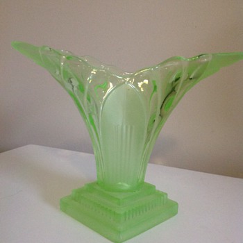 Walther & Sohne 'Greta' Vase - Glassware