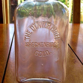 THE DENVER HOTEL, BRECKENRIDGE, COLORADO whiskey flask 1900 - Bottles