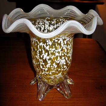 Unknown Vase / Bowl - Art Glass