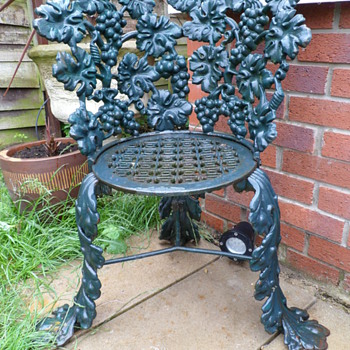 Grape Vine Cast Chair