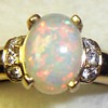 Brasil 18K Opal and brilliant yellow gold ring