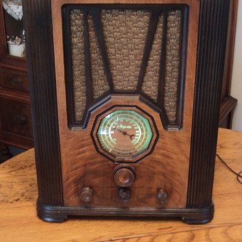 Majestic model 50 - Radios
